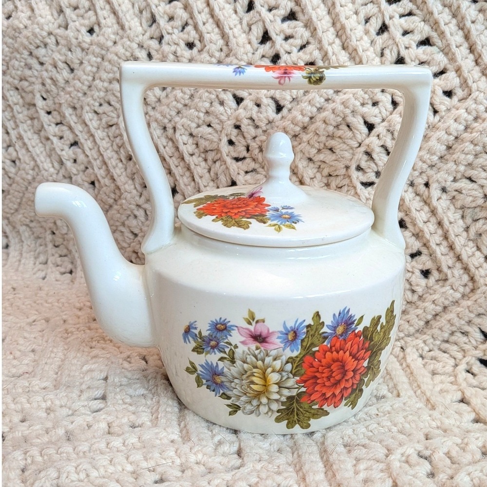 Arthur Wood Teapot 5942 Fine Staffordshire Ironstone Floral England Vintage
